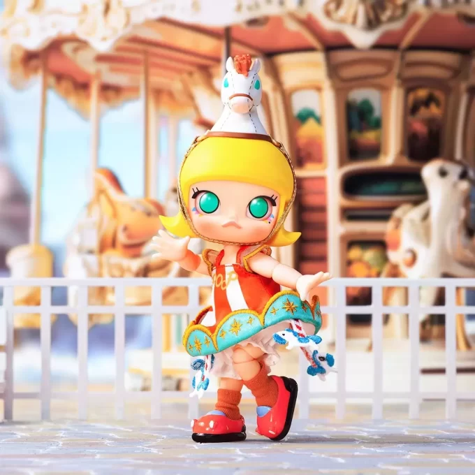 Akční figurka MOLLY Carousel