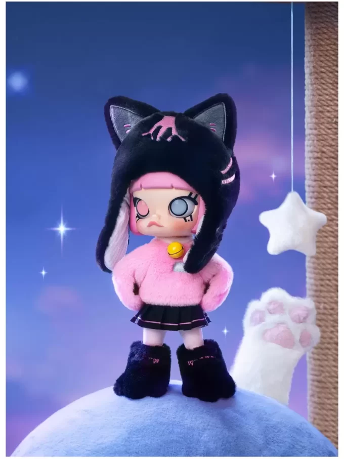 Akční figurka MOLLY Peekaboo v měřítku 1/8