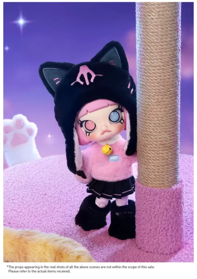 Akční figurka MOLLY Peekaboo v měřítku 1/8