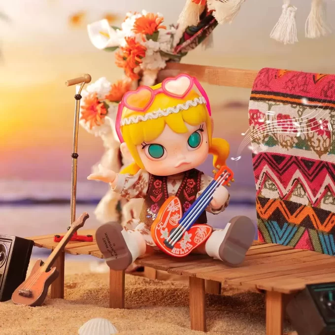 Akční figurka MOLLY z plážového hudebního festivalu