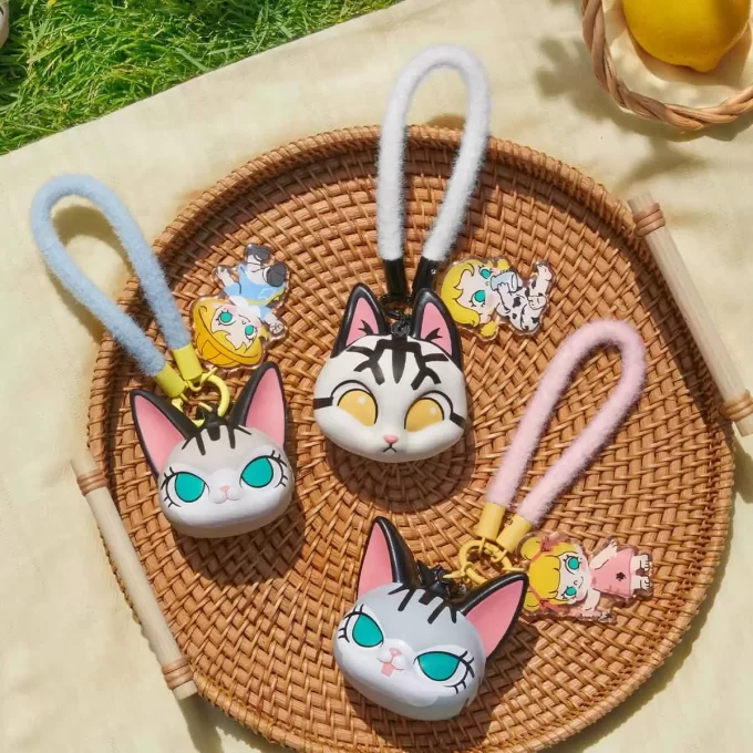 Baby Molly & Baby Tabby Series – přívěsek na roletu Pinch