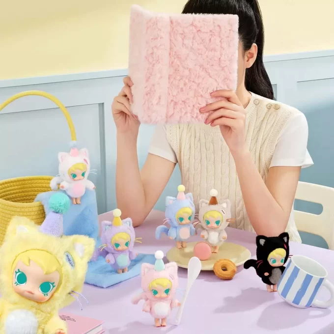 Baby Molly Pocket Friends Series – vinylová plyšová přívěsek na roletu