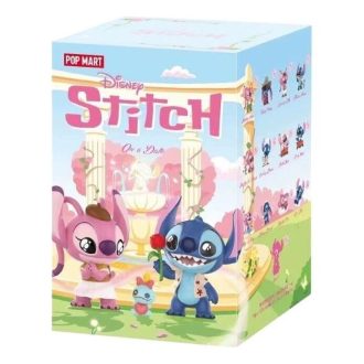 Disney Stitch figurky na rande v zapečetěném pouzdře (1 zaslepená krabička)