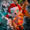 Figurka bílé služebné SKULLPANDA