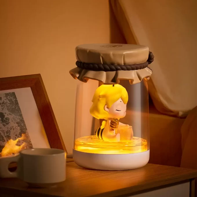 Figurka HONEY BEEDY ze sklenice s světlem