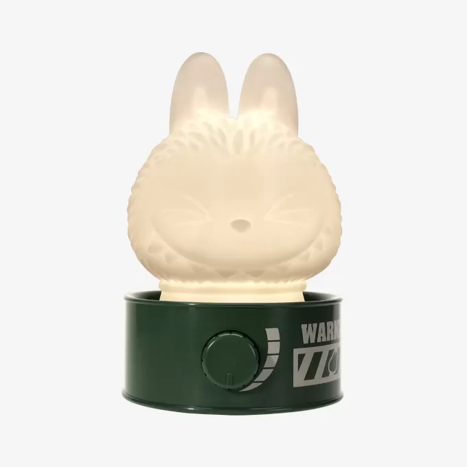 PŘÍŠERY Série Domov elfů – Vinylová lampa pro panenky