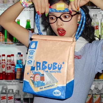 PŘÍŠERY Série Wacky Mart – Taška přes rameno