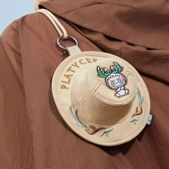 SÉRIE PÁD PŘÍŠER V DIVOKÉM SÉRII – Mini taška s kloboukem Bucket Hat, krabička na biind