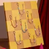 THE MONSTERS Let’s Checkmate Series – Závěsná roletová krabička