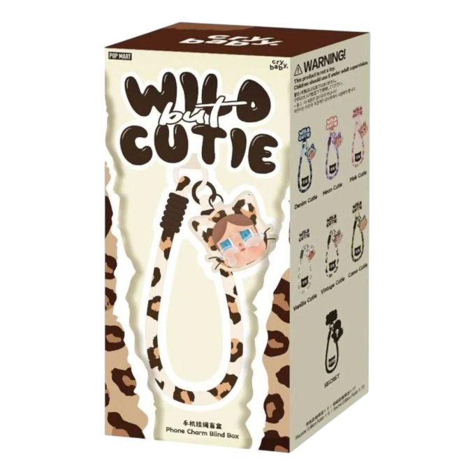 Zapečetěný kryt s přívěskem na telefon Crybaby Wild but Cutie (1 zaslepená krabička)